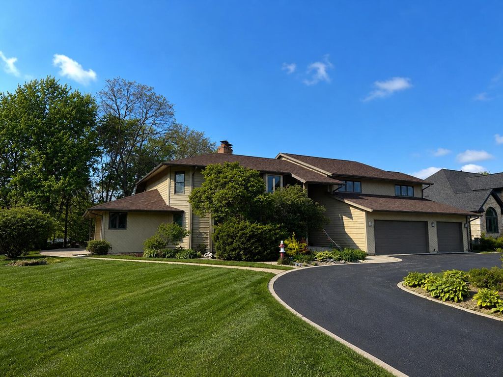 Photo of 732 Royal Dublin Lane, Dyer, IN 46311 (MLS # 838003)