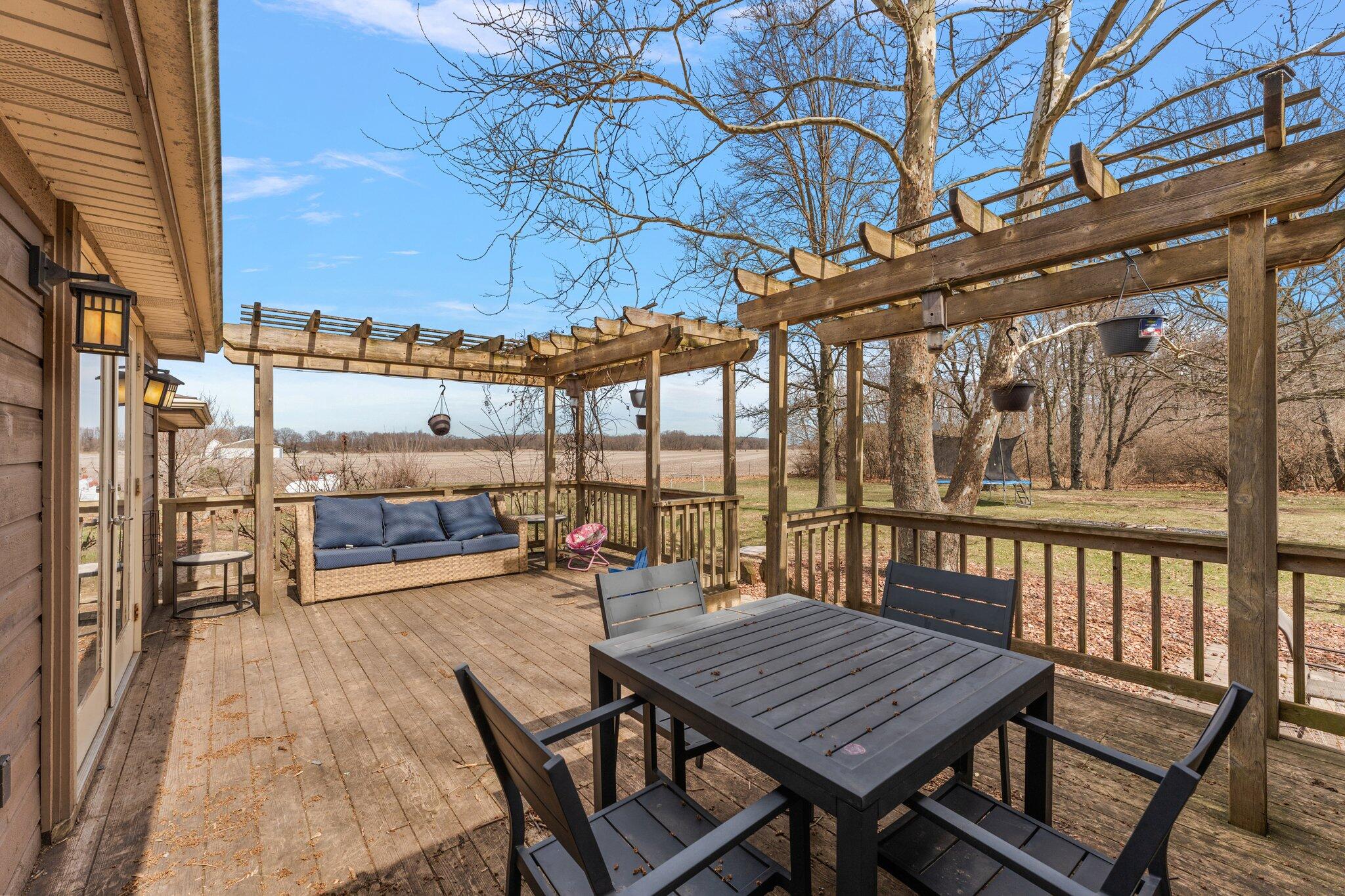 Wheatfield, Indiana 46392, United States, 3 Bedrooms Bedrooms, ,3 BathroomsBathrooms,Residential,Active,94180