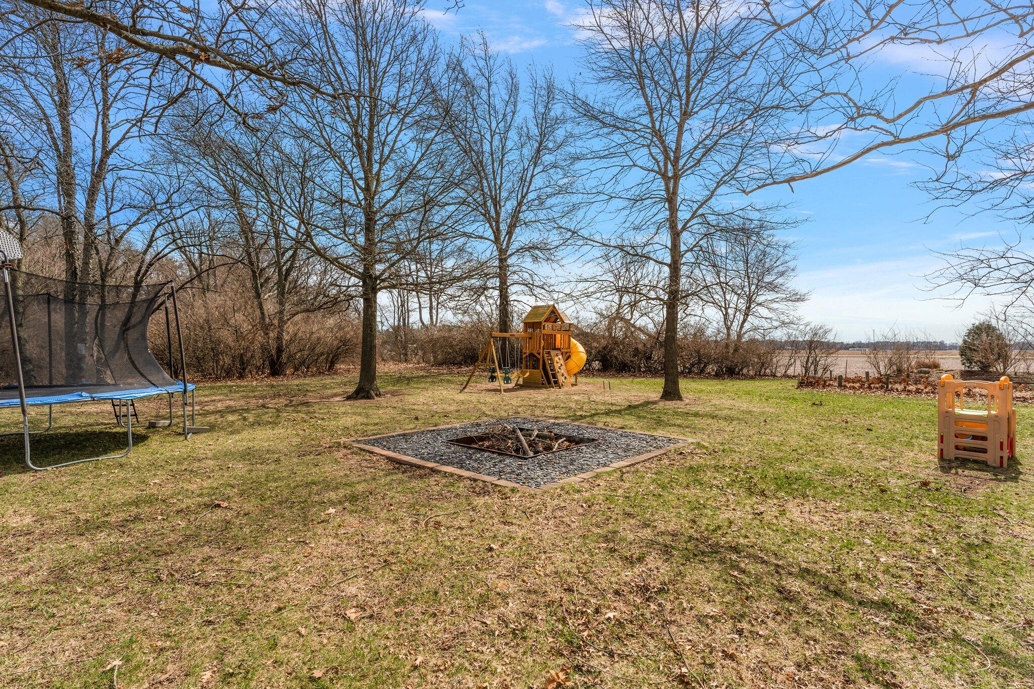 Wheatfield, Indiana 46392, United States, 3 Bedrooms Bedrooms, ,3 BathroomsBathrooms,Residential,Active,94180