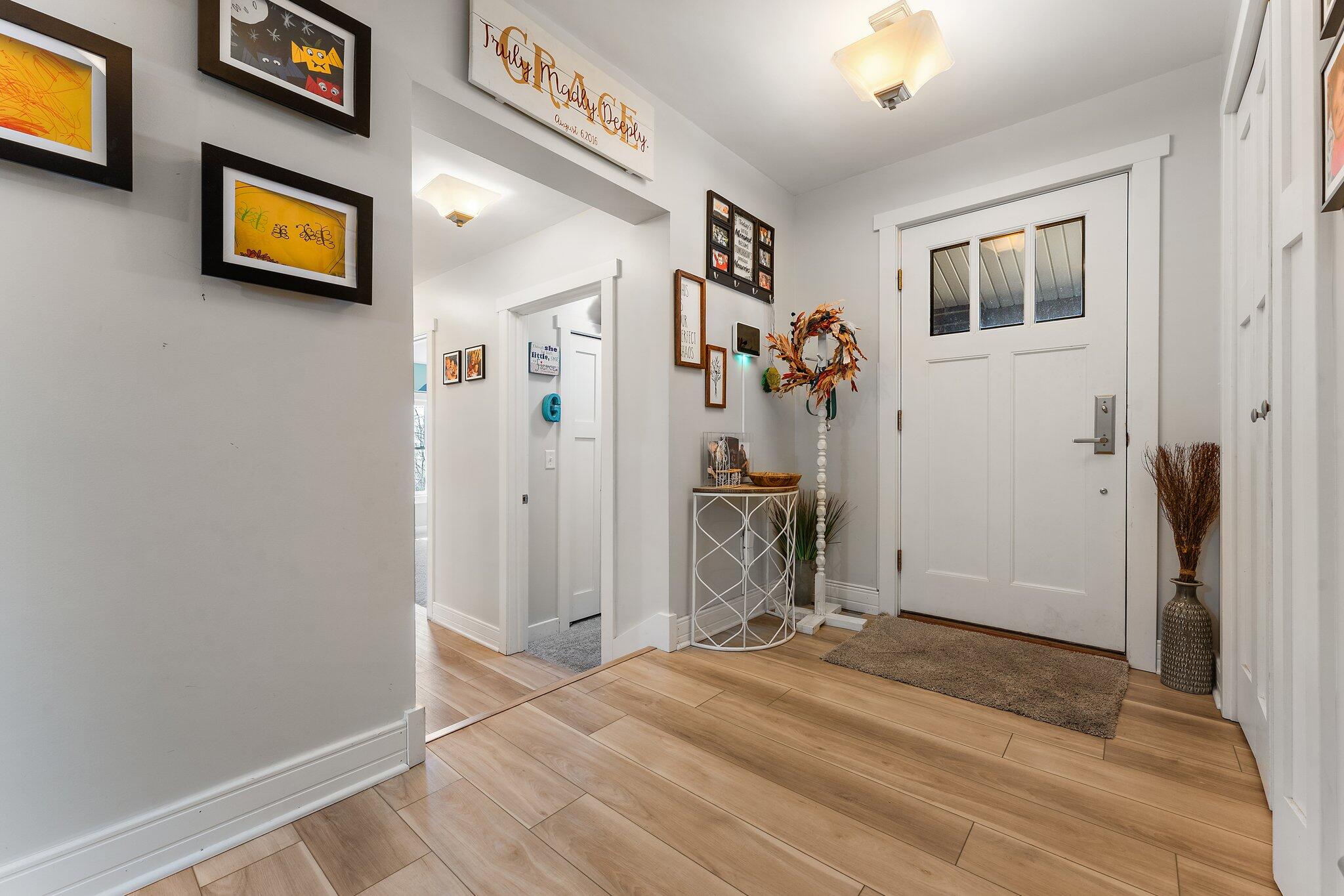 Wheatfield, Indiana 46392, United States, 3 Bedrooms Bedrooms, ,3 BathroomsBathrooms,Residential,Active,94180