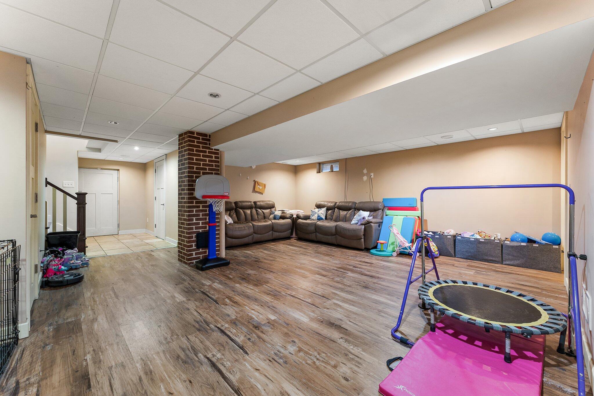 Wheatfield, Indiana 46392, United States, 3 Bedrooms Bedrooms, ,3 BathroomsBathrooms,Residential,Active,94180