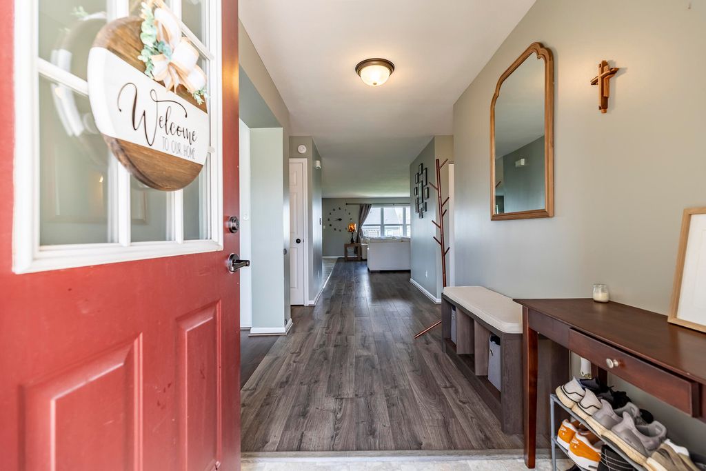 Photo of 15402 W 102nd Place, Dyer, IN 46311 (MLS # 837335)