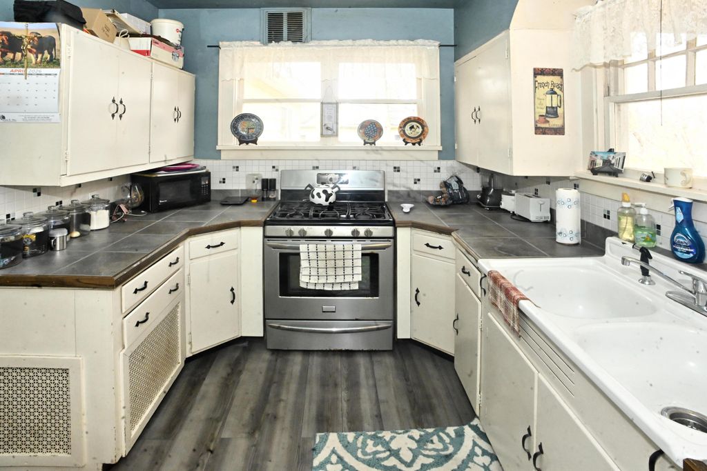 Photo of 525 S Calumet Road, Chesterton, IN 46304 (MLS # 836951)