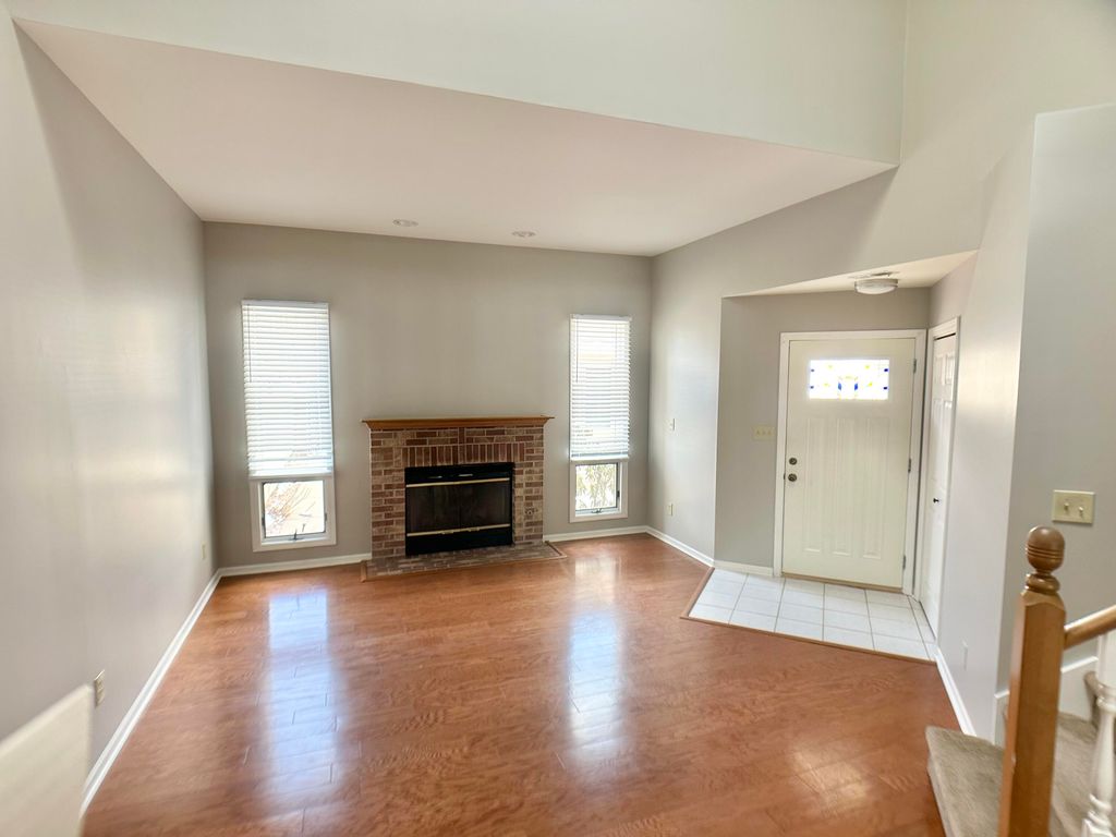 Photo of 2324 Deerpath Drive W, Schererville, IN 46375 (MLS # 835702)