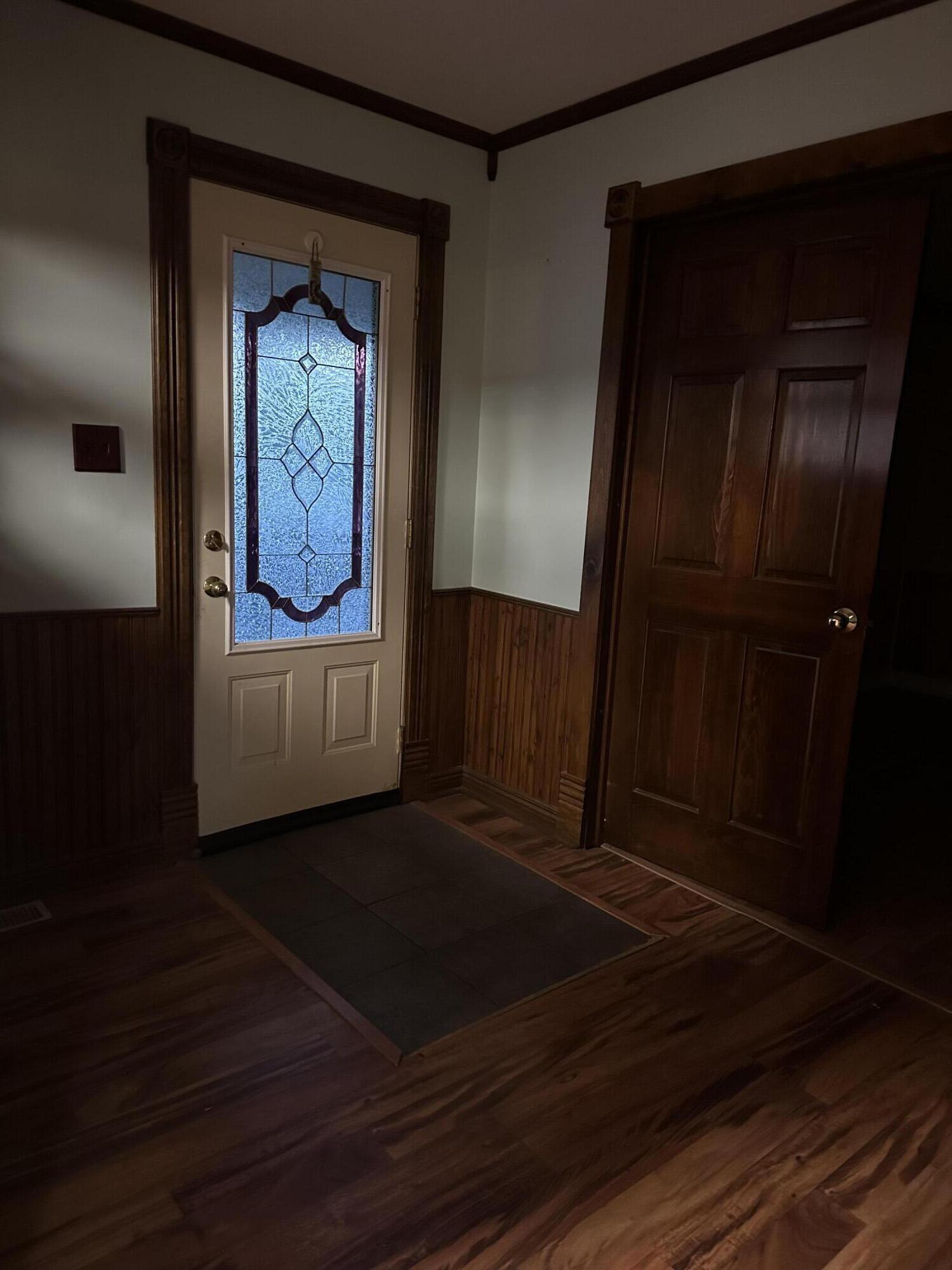 16393 Hendricks Street