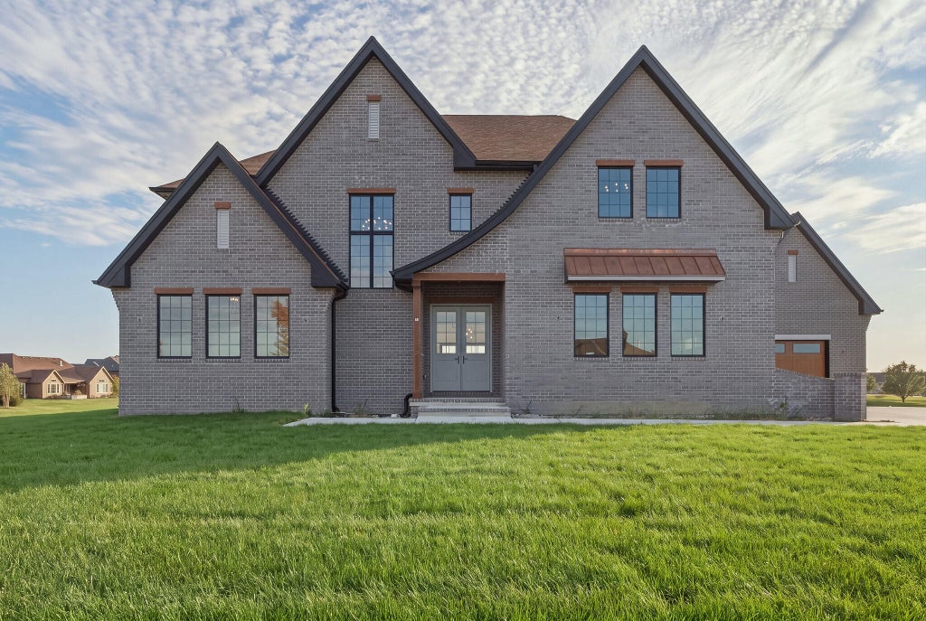 Photo of 8737 Silver Maple Cove, Saint John, IN 46373 (MLS # 847277)