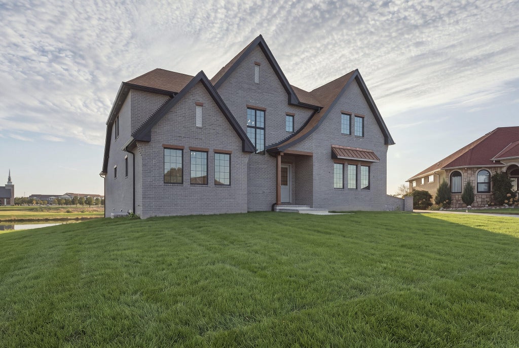 Photo of 8737 Silver Maple Cove, Saint John, IN 46373 (MLS # 847277)