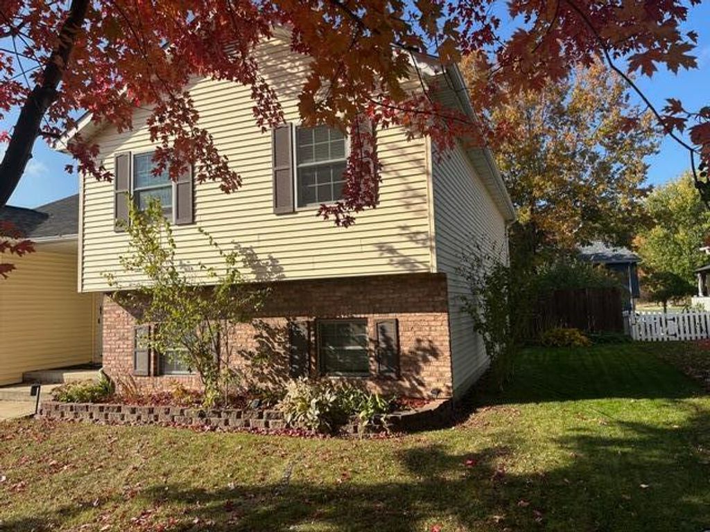 Photo of 1440 Duffer Drive, Chesterton, IN 46304 (MLS # 831097)