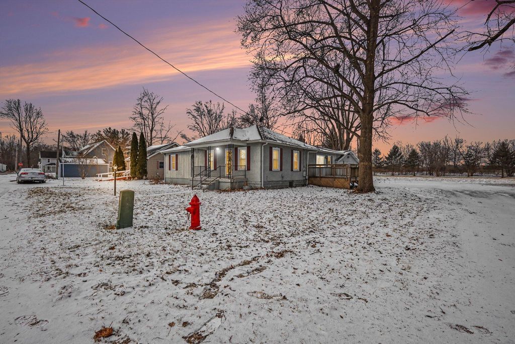 Photo of 18 Genesse Street, La Crosse, IN 46348 (MLS # 834380)