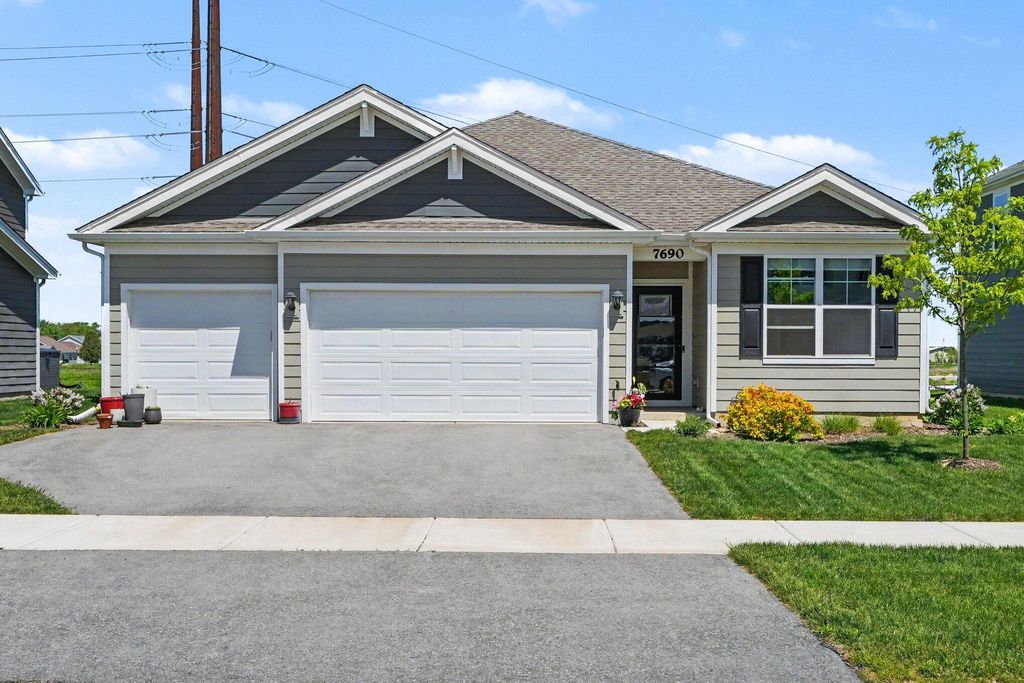 Photo of 7690 W 103rd Street, Crown Point, IN 46307 (MLS # 839262)