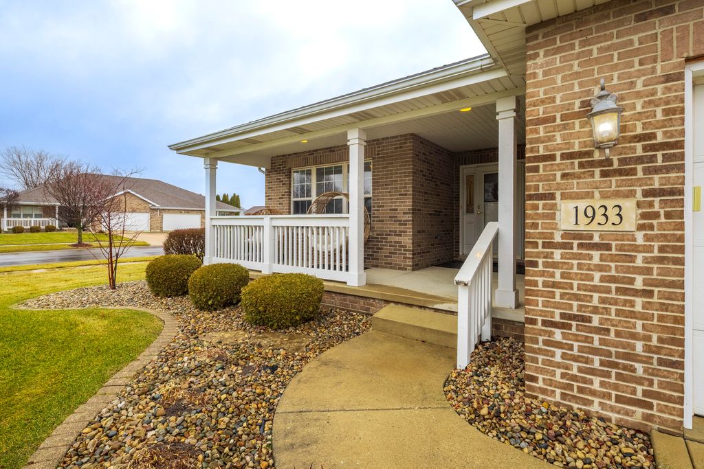 Photo of 1933 Northwinds Drive, Dyer, IN 46311 (MLS # 832669)