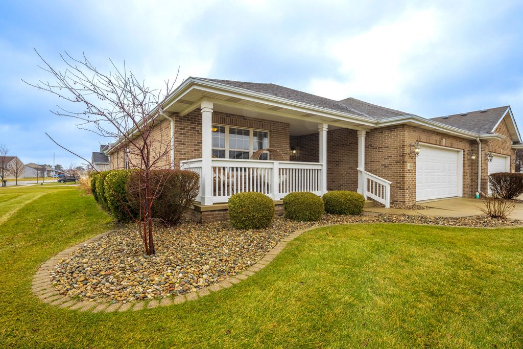 Photo of 1933 Northwinds Drive, Dyer, IN 46311 (MLS # 832669)