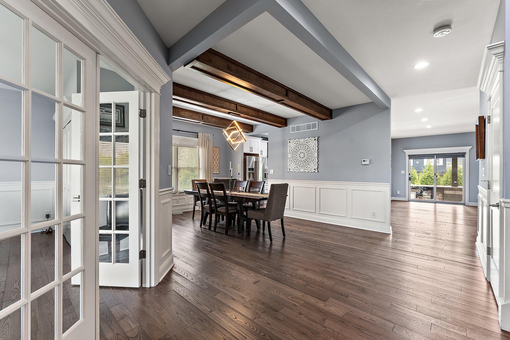 11241 Oak Ridge Court
