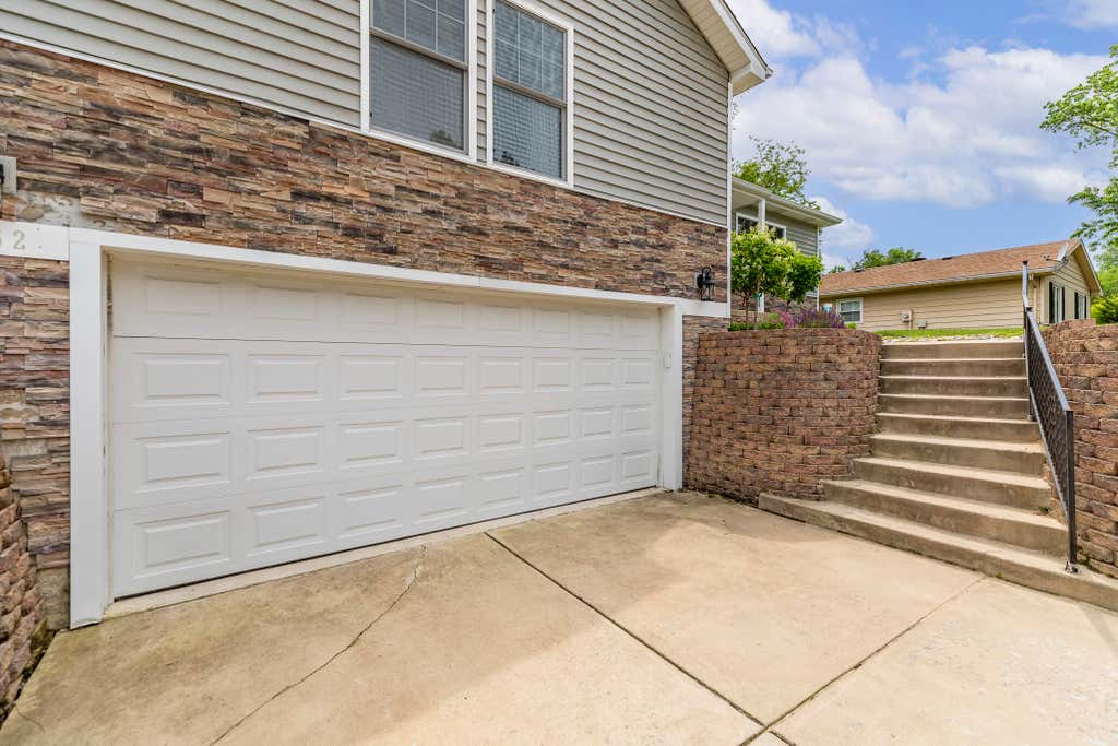 Photo of 2352 Four Seasons Parkway, Crown Point, IN 46307 (MLS # 840776)