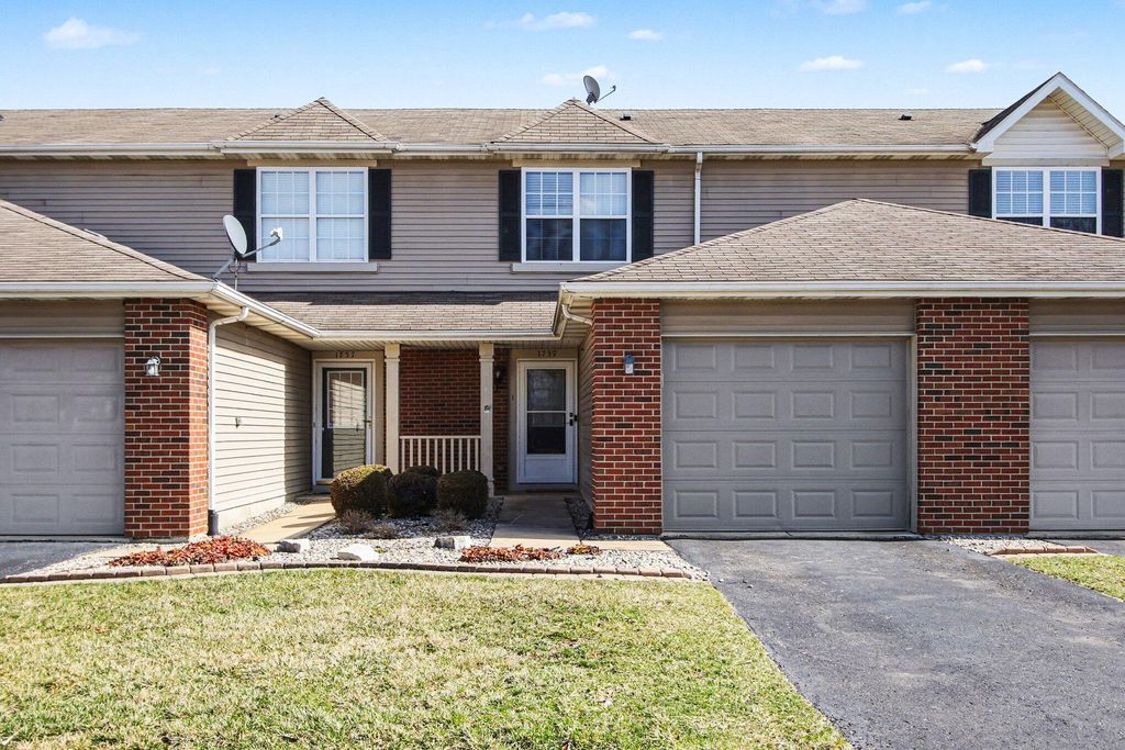 Photo of 1759 Autumn Court #4, Dyer, IN 46311 (MLS # 835454)