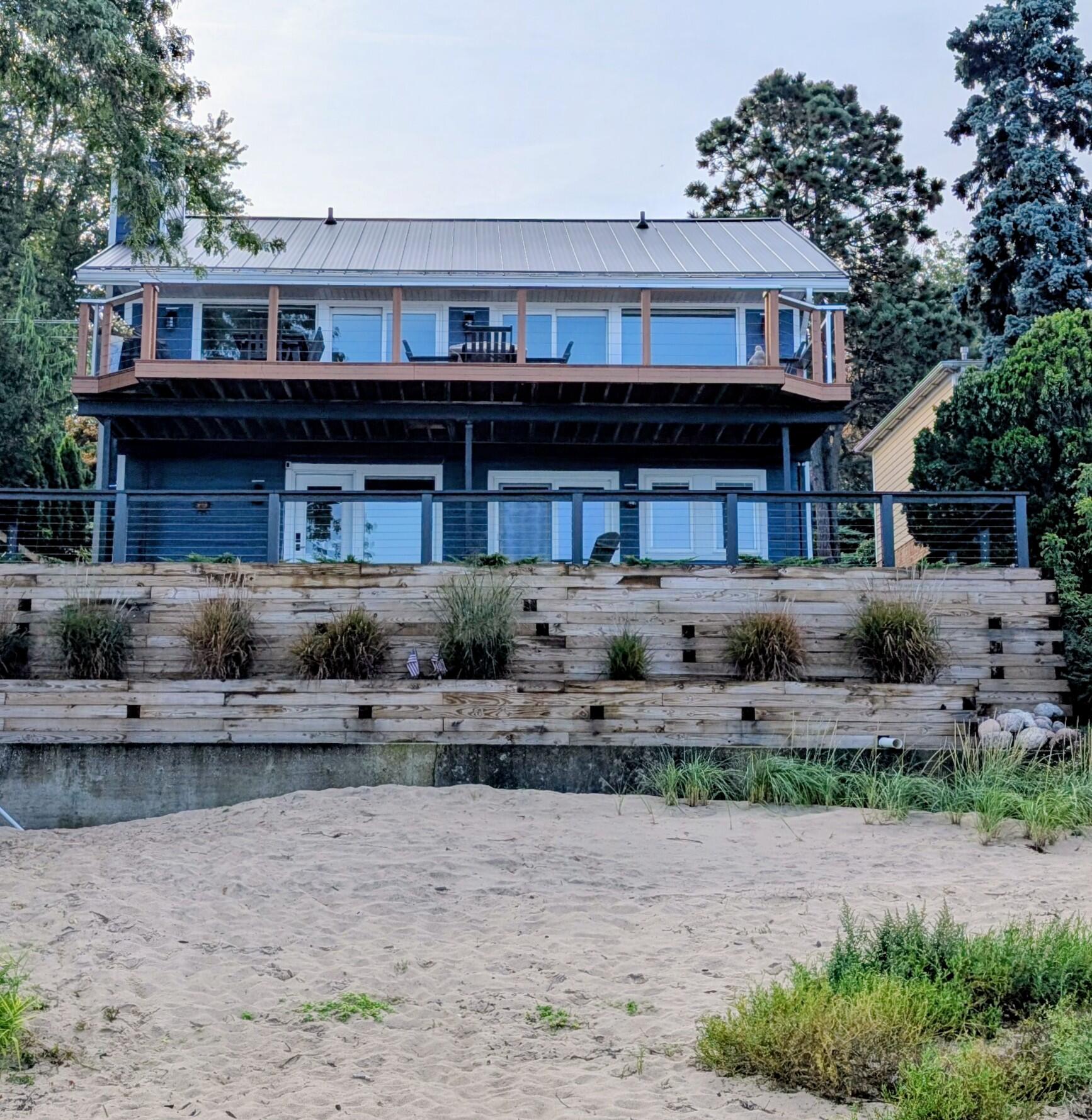 2930 Lake Shore Drive