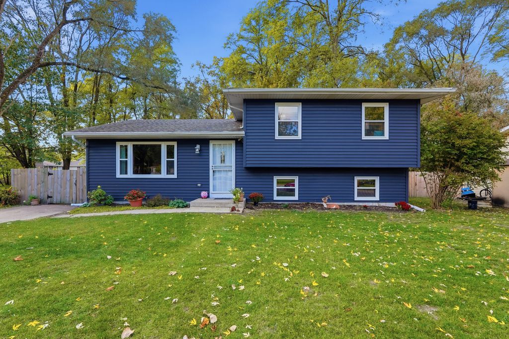 Photo of 2140 Union Street, Lake Station, IN 46405 (MLS # 830237)