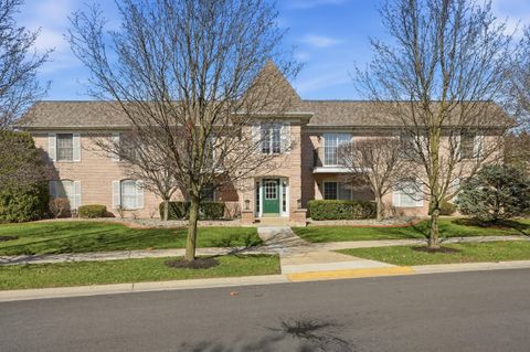 Property photo of 2711 Georgetowne Drive B2, Highland, IN 46322