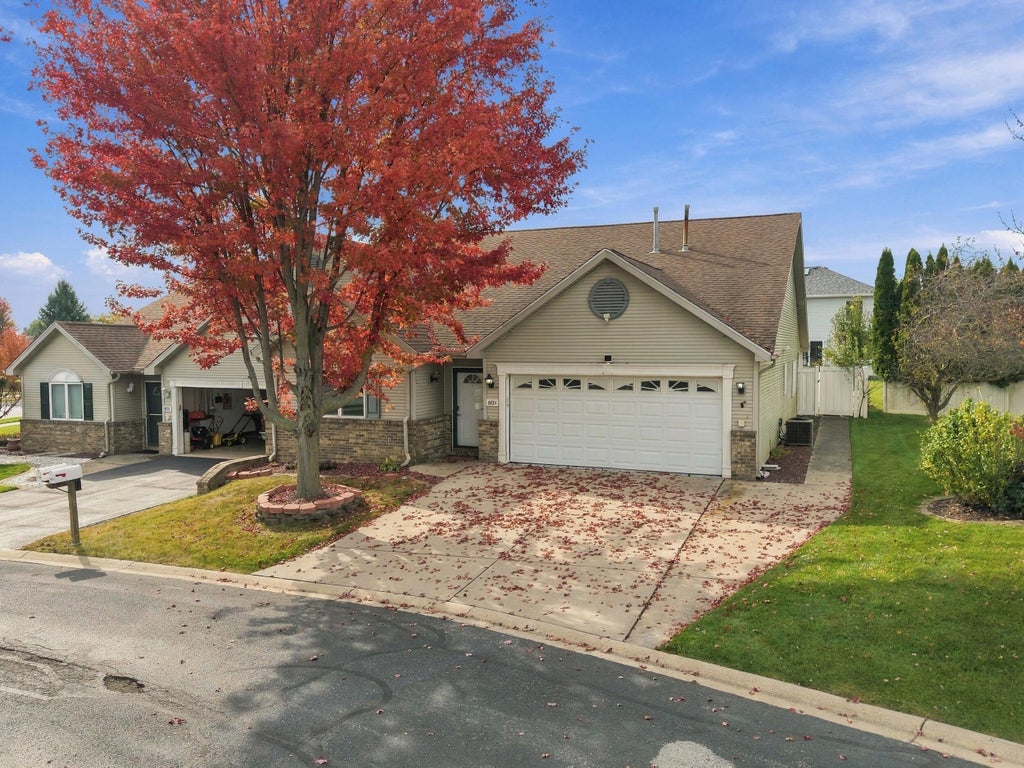 Photo of 9624 Jackson Court, Crown Point, IN 46307 (MLS # 847514)