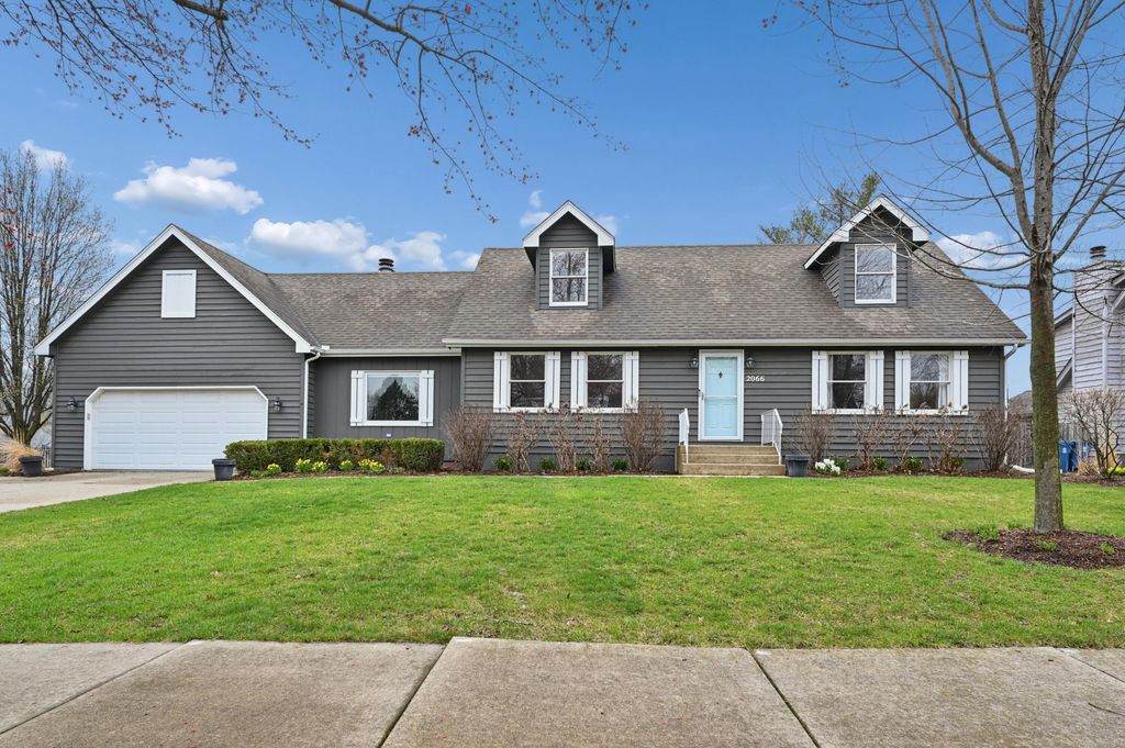 Photo of 2066 Anna Street, Schererville, IN 46375 (MLS # 836458)