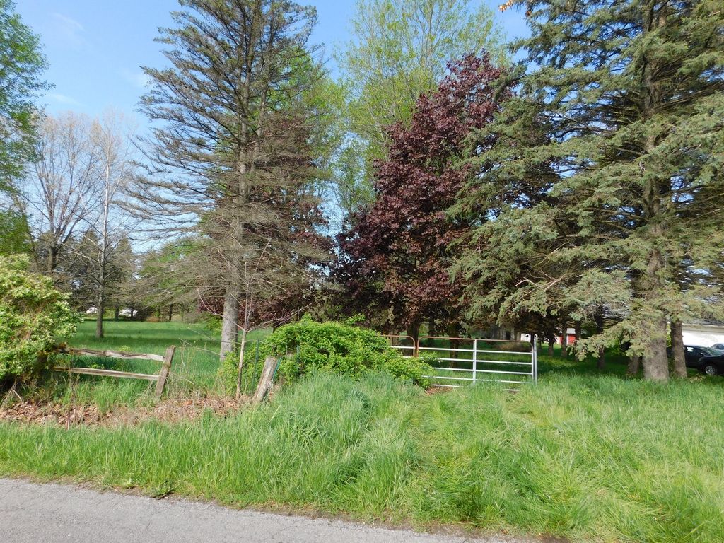 Photo of 220 S 300 W, Valparaiso, IN 46385 (MLS # 838026)