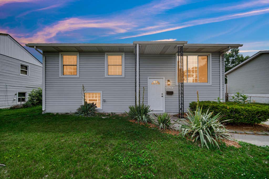 Photo of 6323 Tennessee Avenue, Hammond, IN 46323 (MLS # 840339)