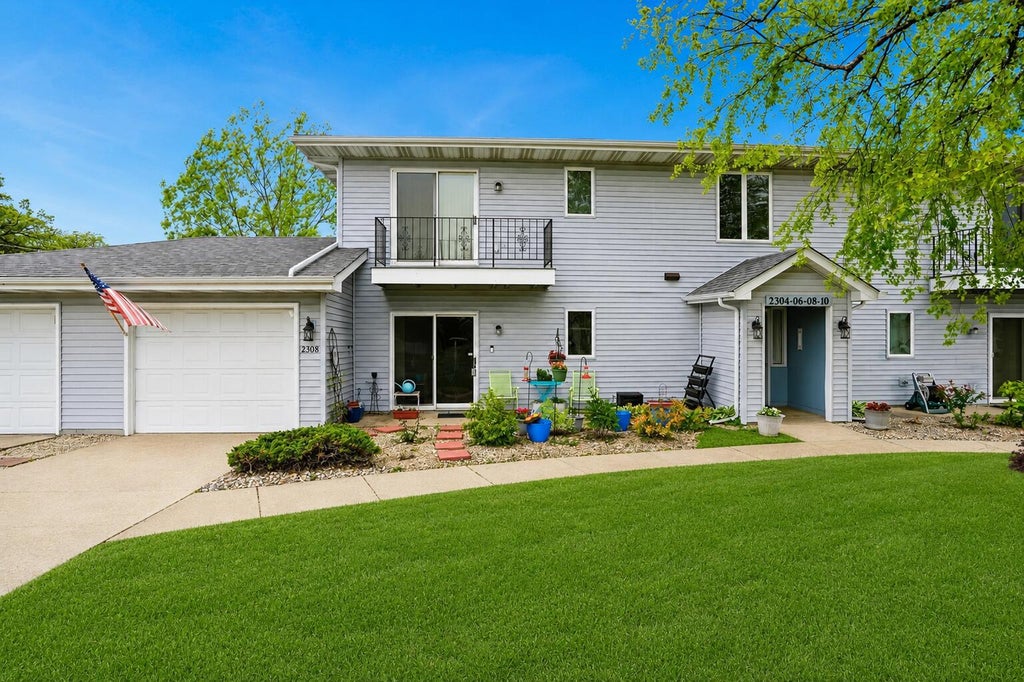 Photo of 2308 Barbara Jean Drive, Schererville, IN 46375 (MLS # 844828)
