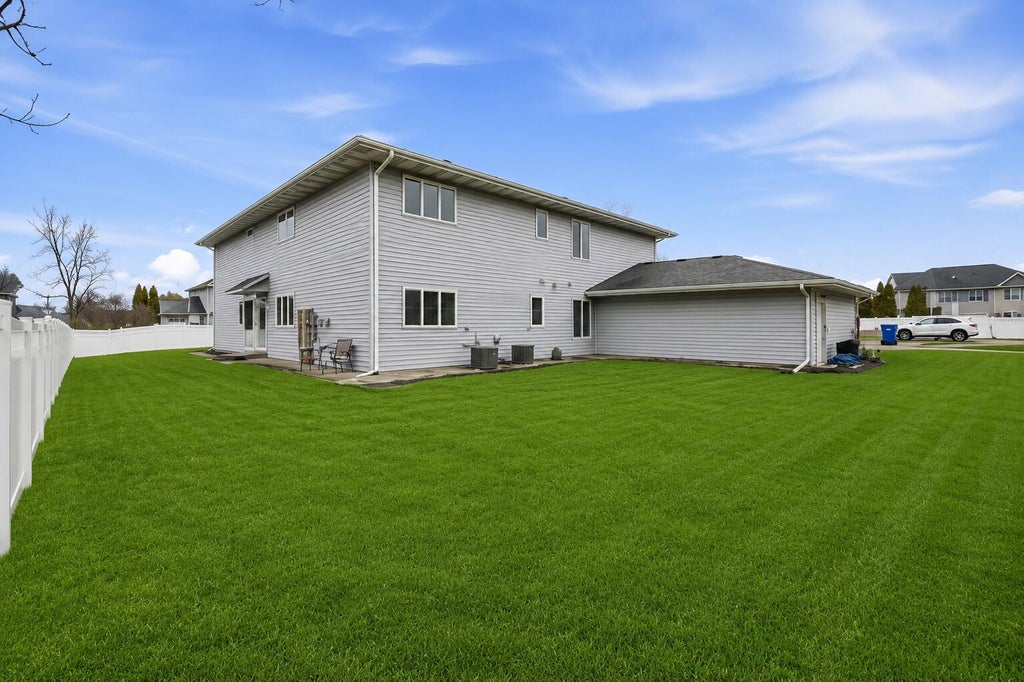 Photo of 2308 Barbara Jean Drive, Schererville, IN 46375 (MLS # 844828)