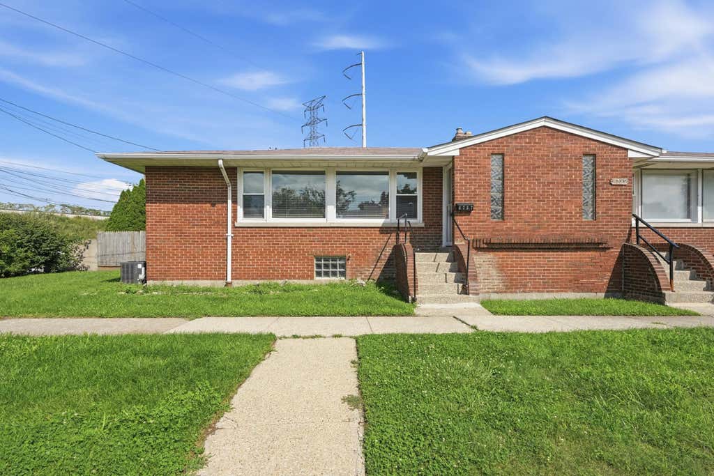 Photo of 4757 Catalpa Avenue, Hammond, IN 46327 (MLS # 844303)