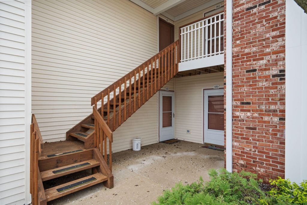 Photo of 955 Misty Glen Drive, Valparaiso, IN 46385 (MLS # 837264)