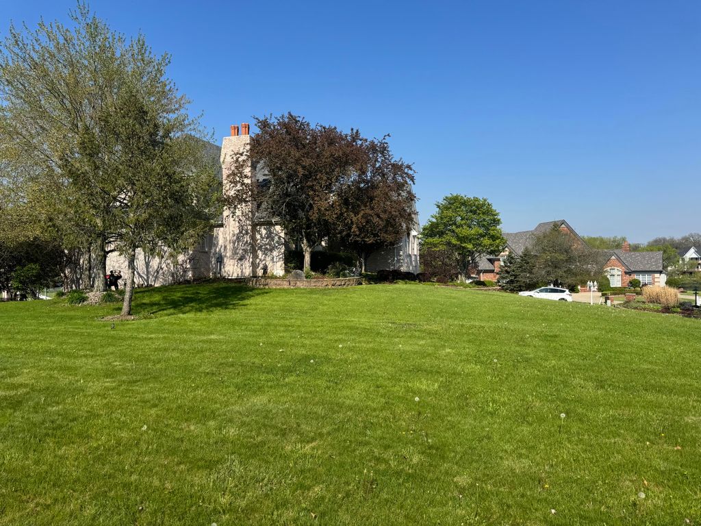 Photo of 5810 E 106th Court, Crown Point, IN 46307 (MLS # 837992)