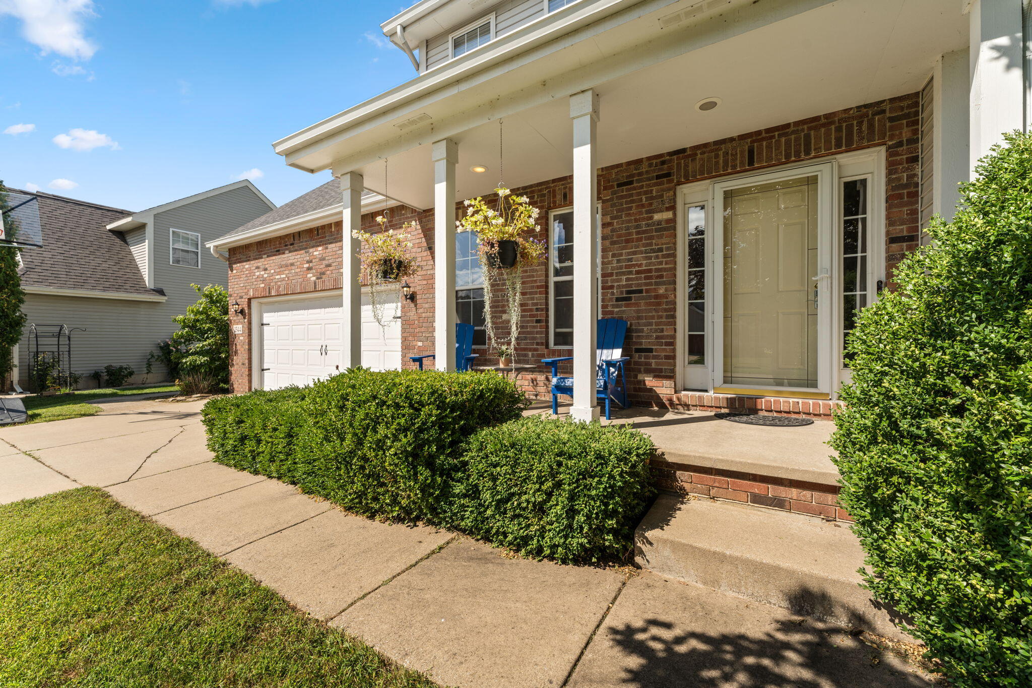 1544 Colonial Drive