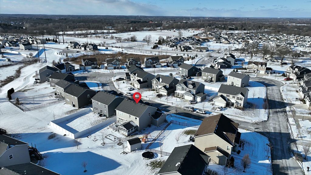 Photo of 2400 Dowling Street, Valparaiso, IN 46385 (MLS # 832994)