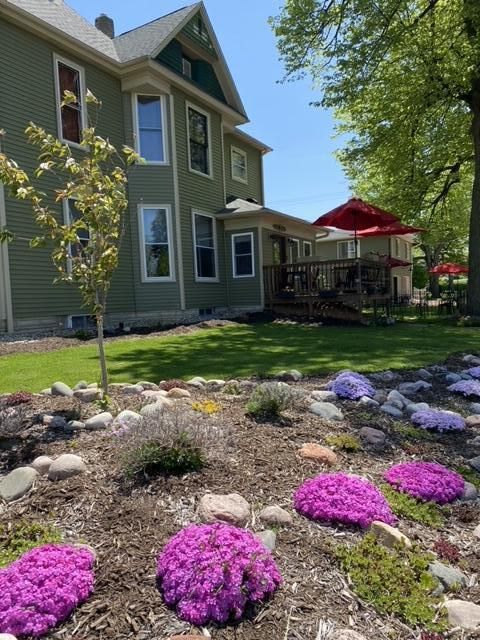 Single Family Residence in Valparaiso IN 702 Lincolnway 55.jpg