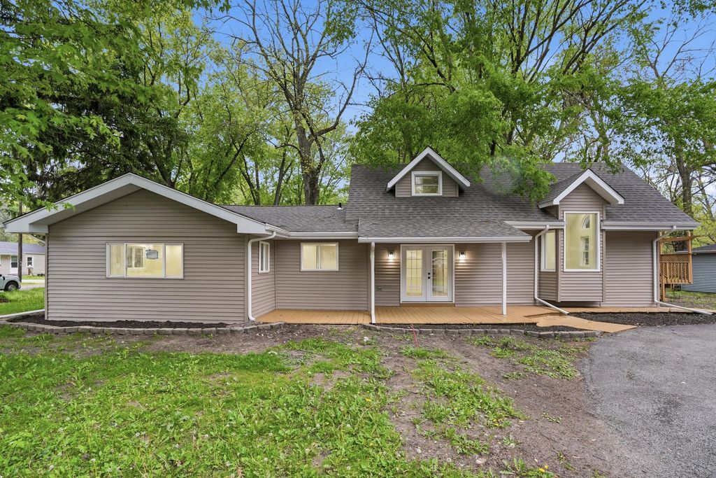 Photo of 2690 Brown Street, Portage, IN 46368 (MLS # 838973)