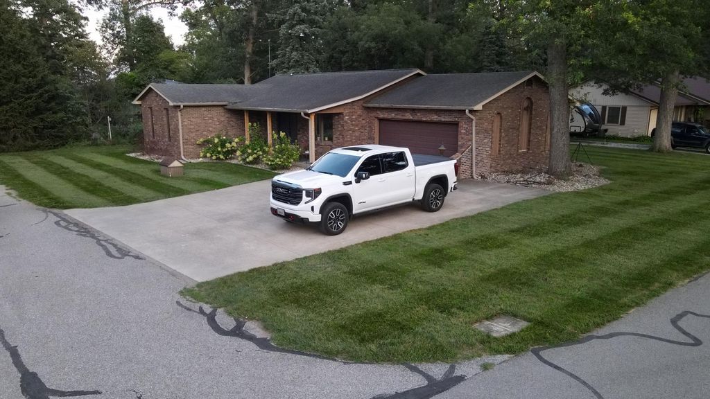 Photo of 509 E Woodlawn Drive, Winamac, IN 46996 (MLS # 835720)