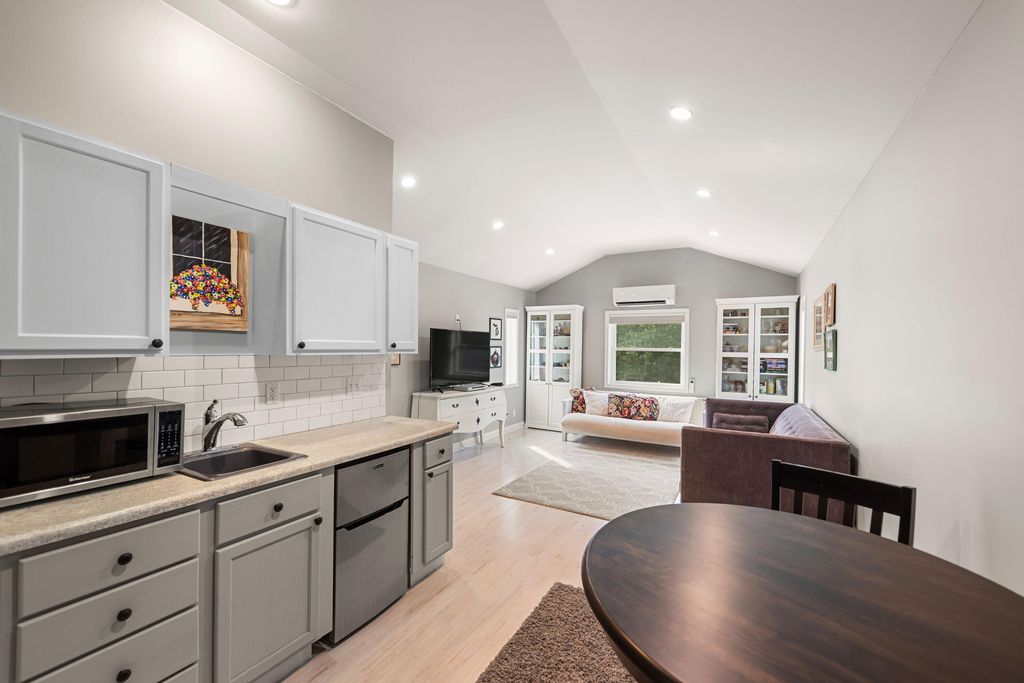 Photo of 506 Washington Park Boulevard, Michigan City, IN 46360 (MLS # 836033)