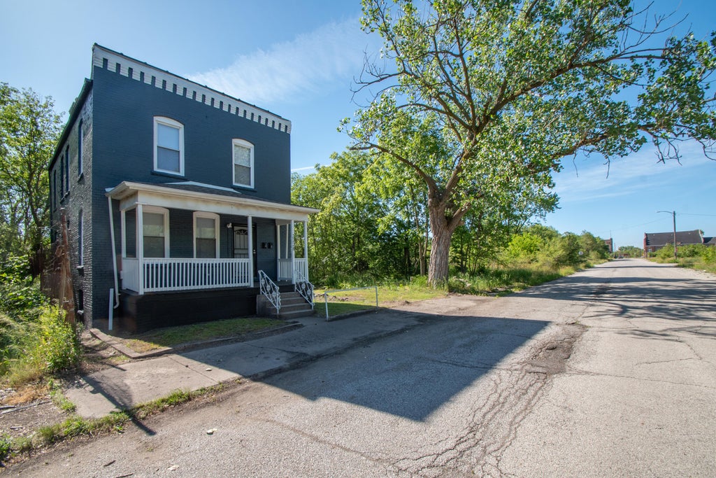 Photo of 2228 Washington Street, Gary, IN 46407 (MLS # 840398)