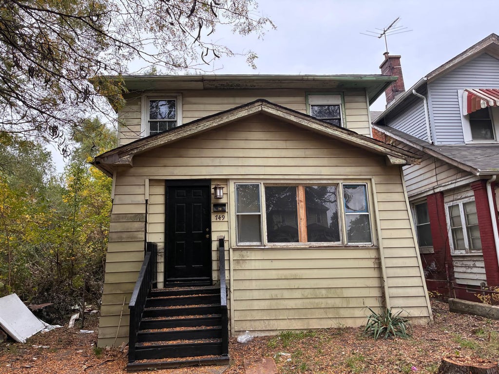 Photo of 749 Delaware Street, Gary, IN 46402 (MLS # 847430)