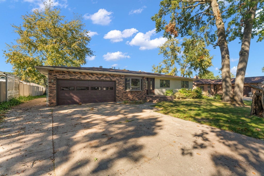Photo of 2270 Sandwood Street, Portage, IN 46368 (MLS # 847118)