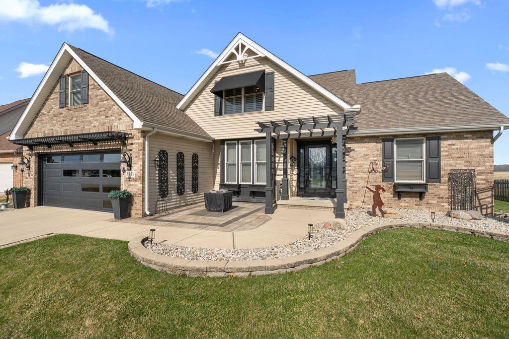 Photo of 5848 Wildrose Lane, Schererville, IN 46375 (MLS # 836094)