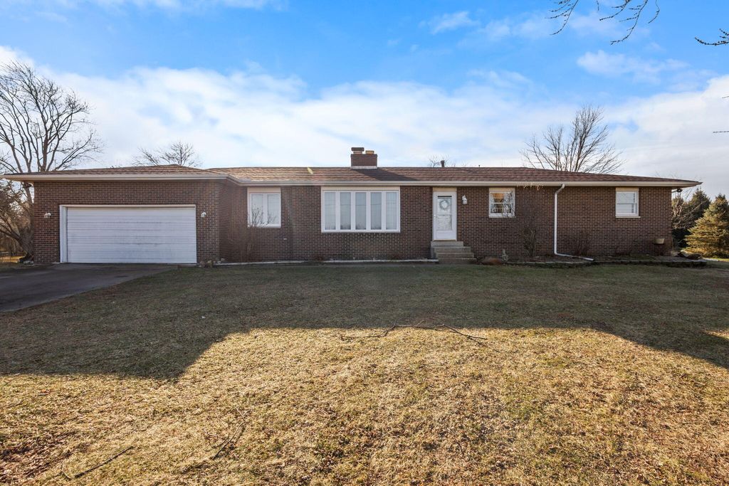 Photo of 6801 W 1350 N, DeMotte, IN 46310 (MLS # 832276)