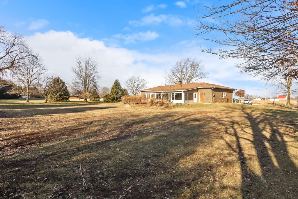 Photo of 6801 W 1350 N, DeMotte, IN 46310 (MLS # 832276)