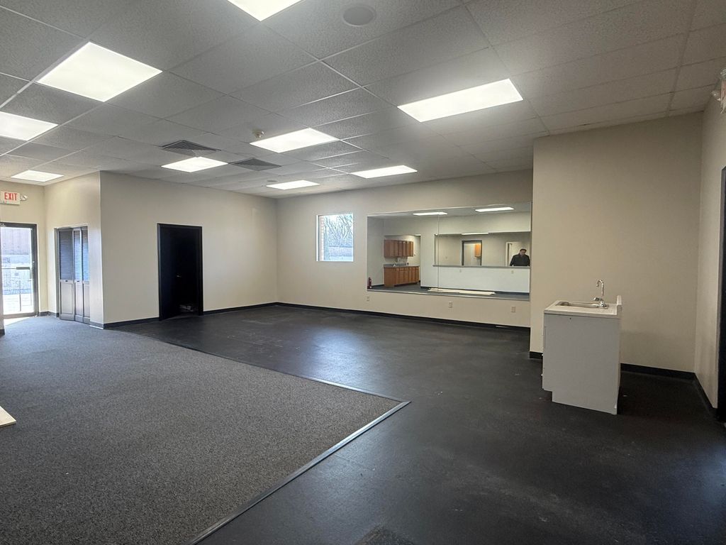 Photo of 1650 W 45th Street #2 D E, Munster, IN 46321 (MLS # 839232)