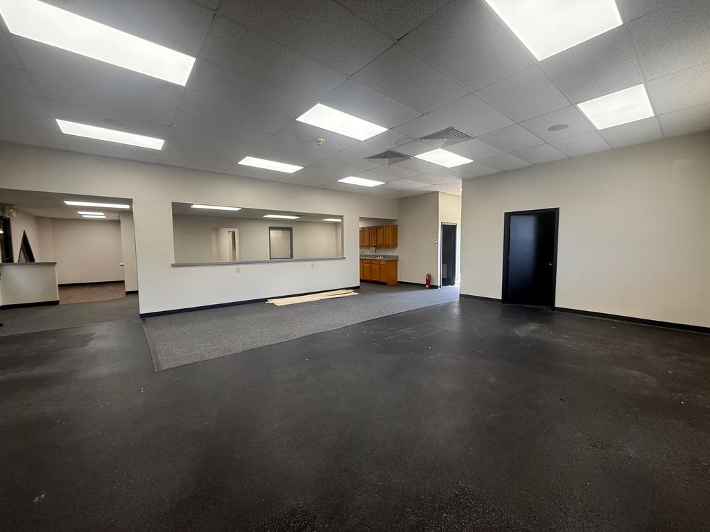 Photo of 1650 W 45th Street #2 D E, Munster, IN 46321 (MLS # 839232)