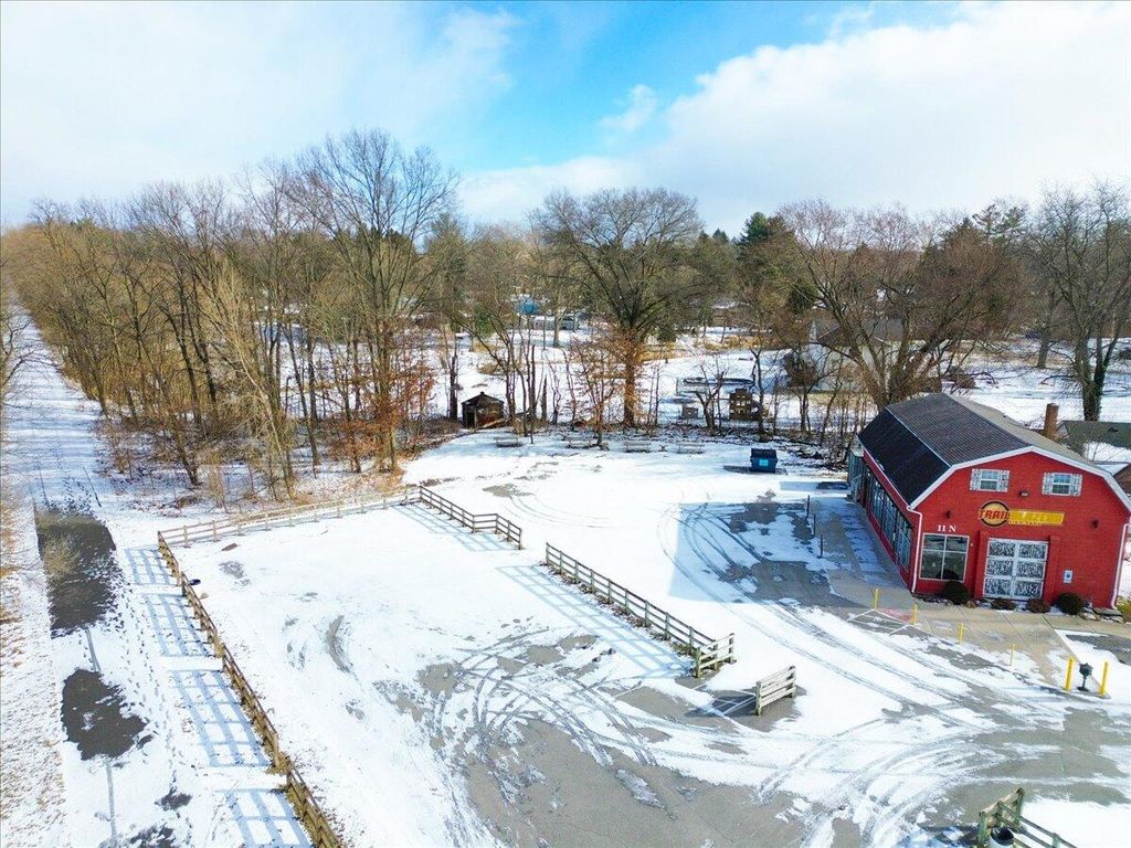 Photo of 11 N Hobart Road, Hobart, IN 46342 (MLS # 833358)