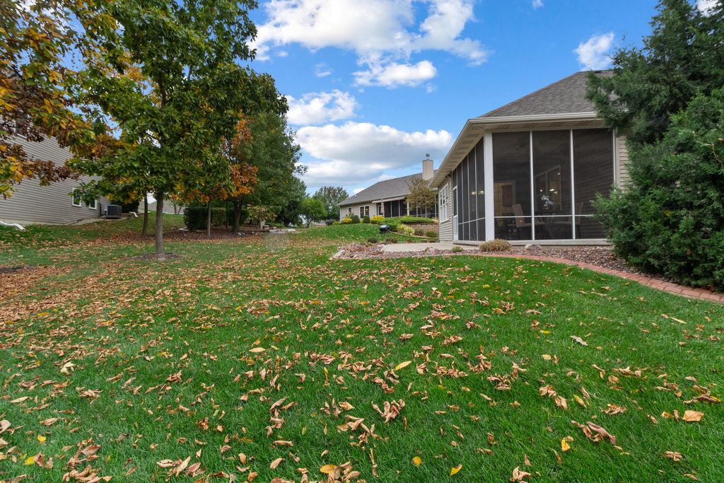 Photo of 1433 Rainy Brook Way, Crown Point, IN 46307 (MLS # 830276)