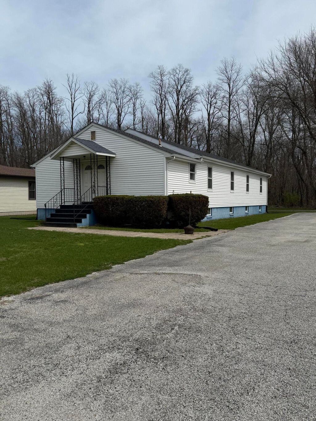 Photo of 2439 Chestnut Street, Portage, IN 46368 (MLS # 837157)