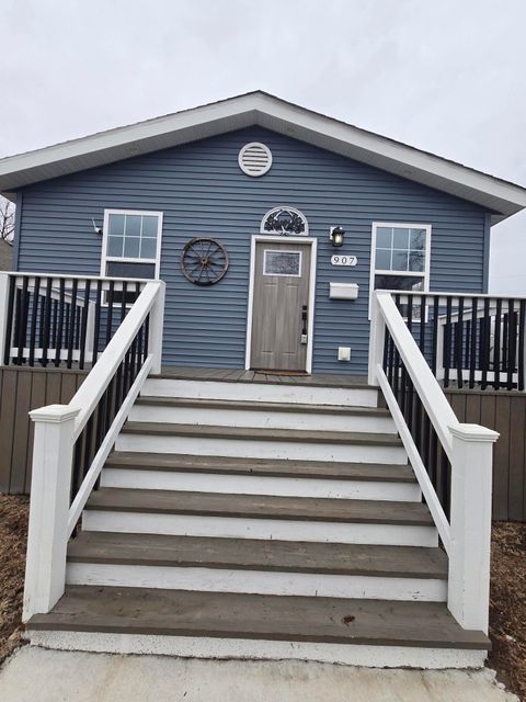 907 Carroll Street, Hammond, IN 46320 - #: 835368