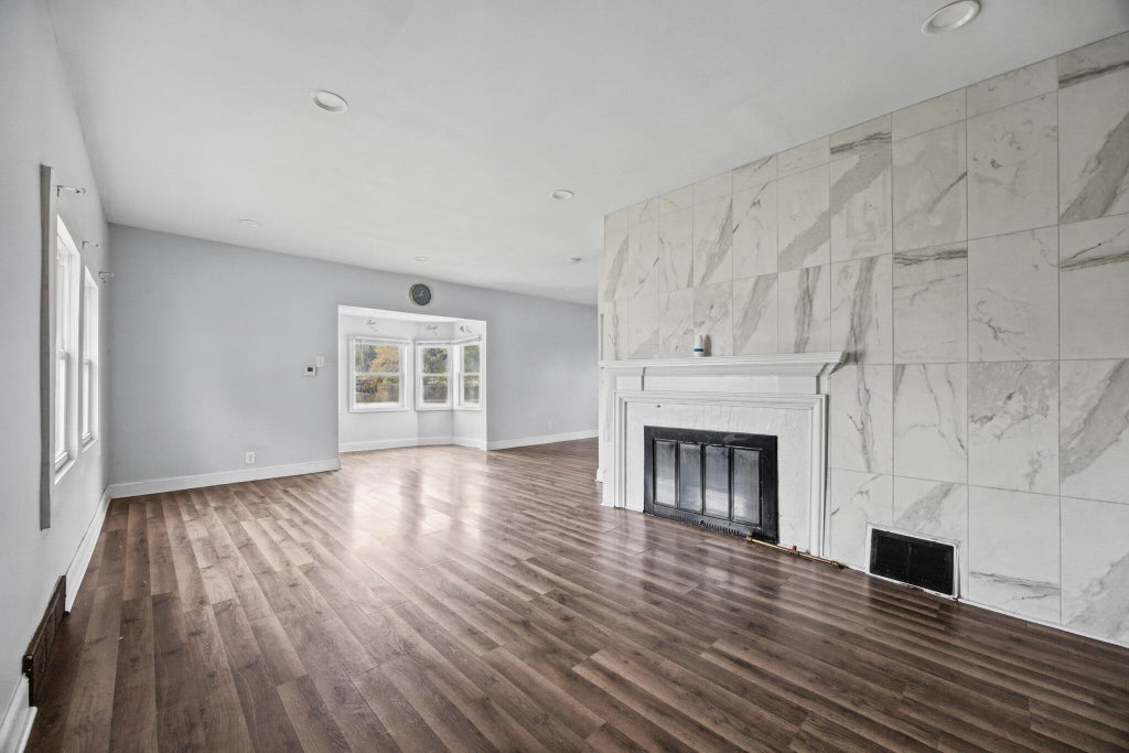 Photo of 772 Fillmore Street, Gary, IN 46402 (MLS # 846819)